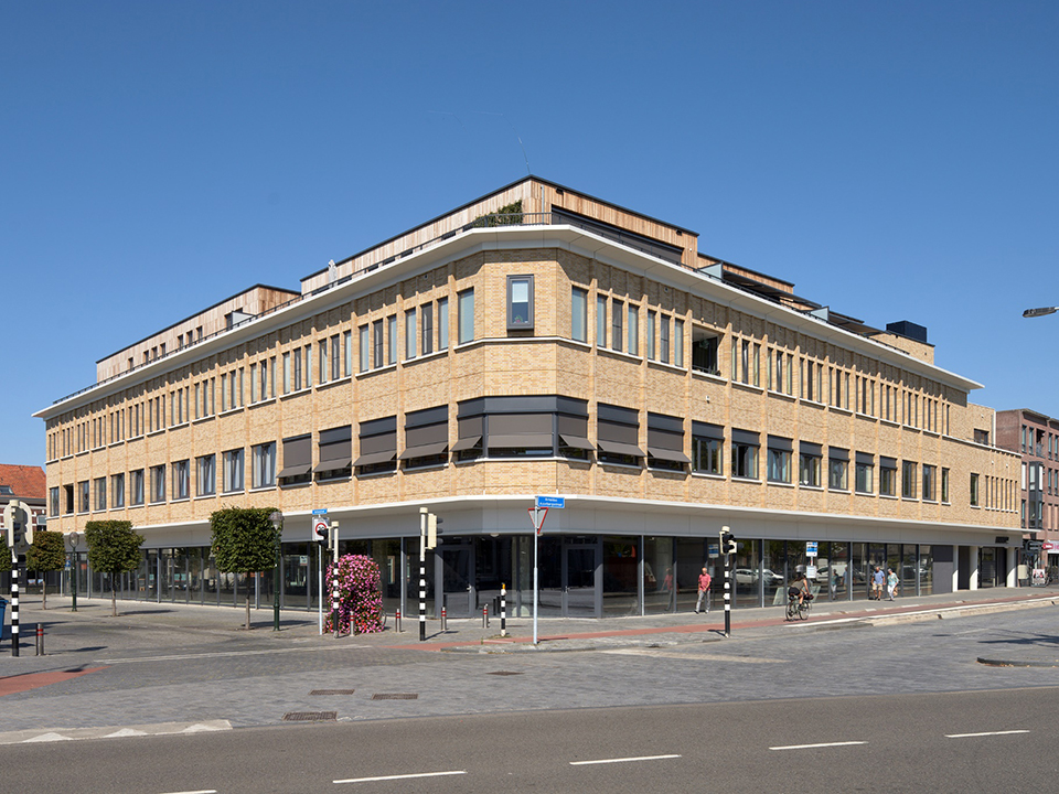 Oud V&D pand in Bergen op Zoom getransformeerd naar nieuw woongebouw